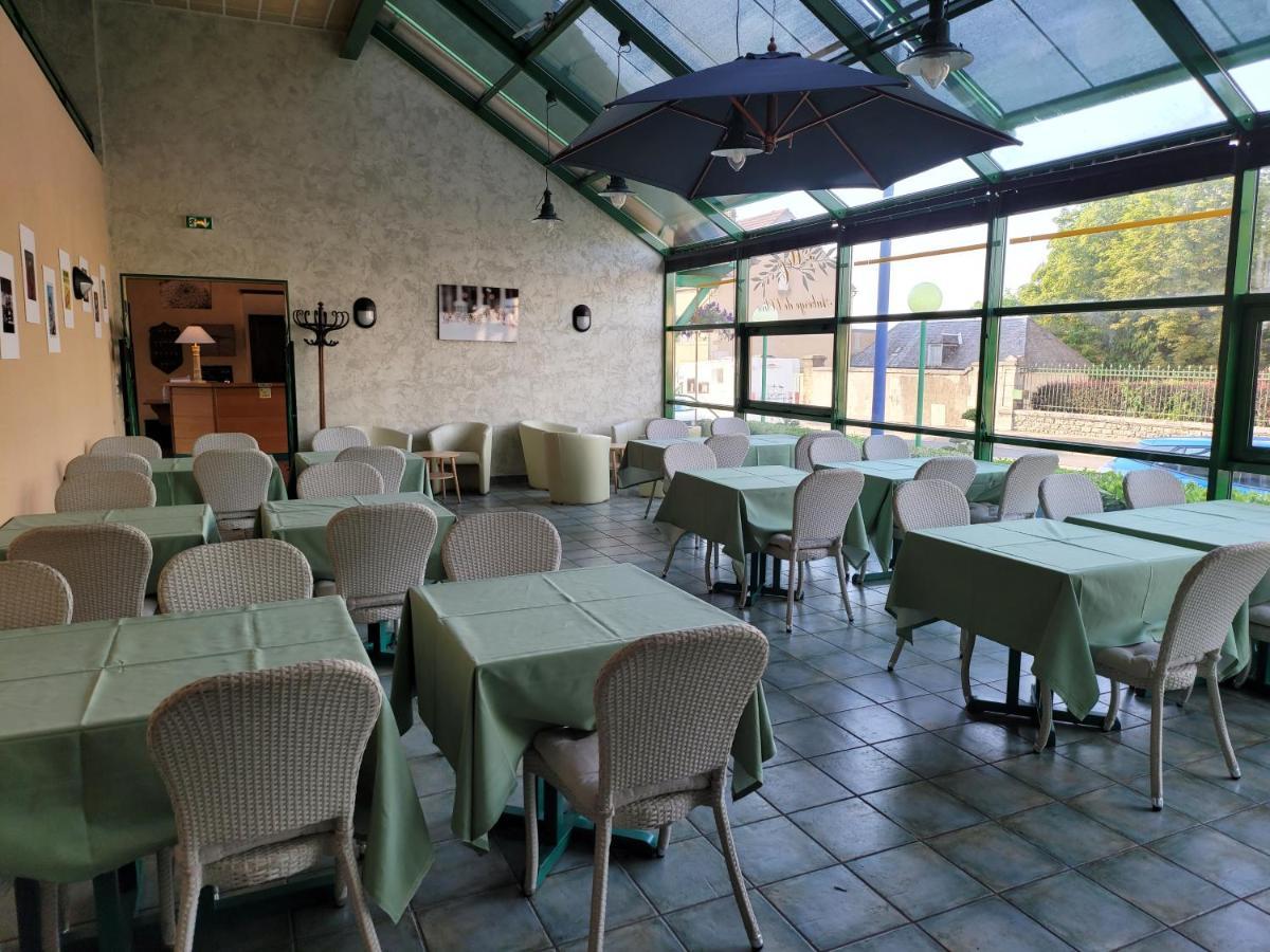 L'Auberge De L'Olive Dompierre-sur-Besbre Exterior foto